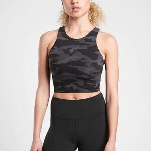 Athleta Conscious Crop D-DD